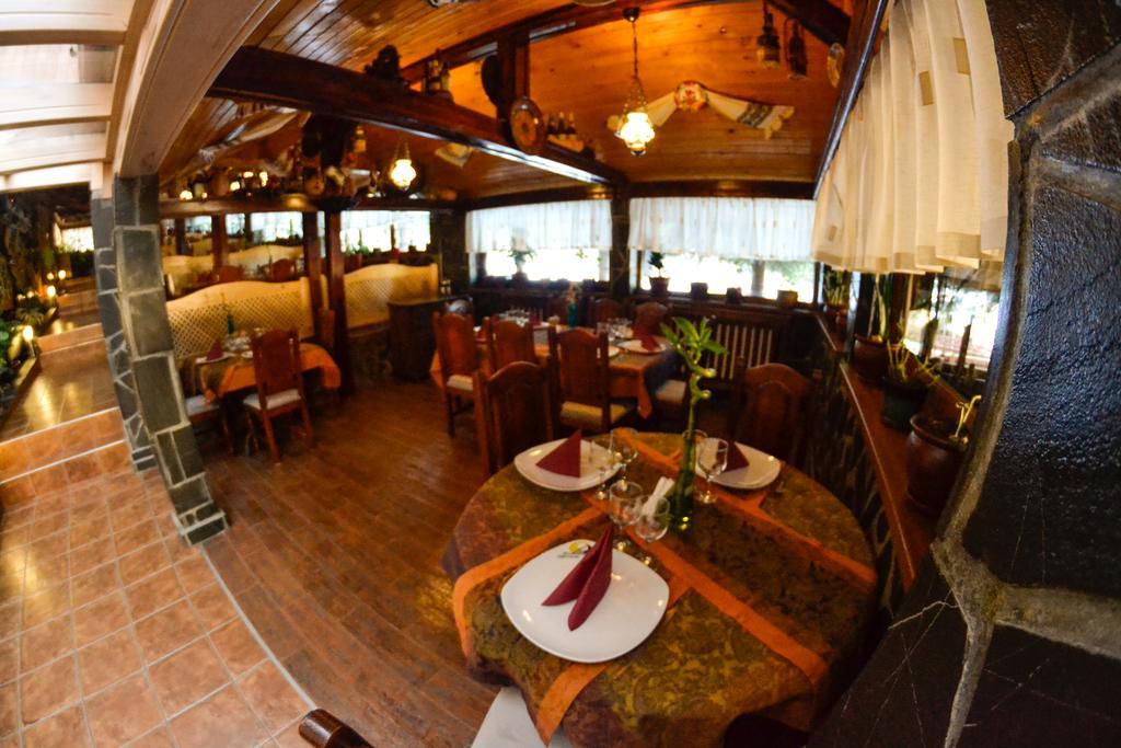 Pension Restaurant Speranta Predeal Exterior foto